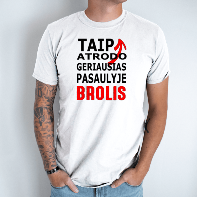 balta-vyriski-marskineliai-taip-atrodo-geriausias-pasaulyje-brolis