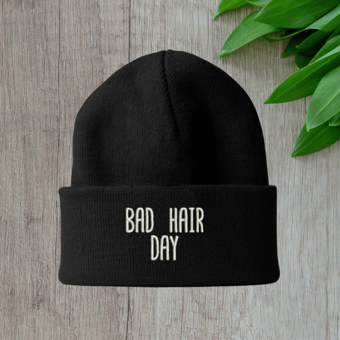 black-ziemine-kepure-bad-hair-day
