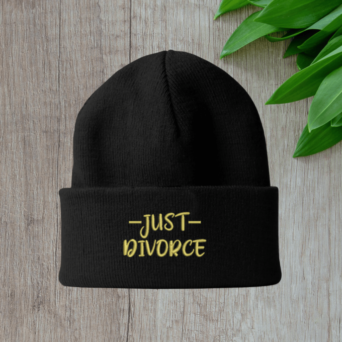 black-ziemine-kepure-just-divorce