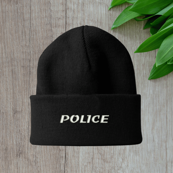 black-ziemine-kepure-police