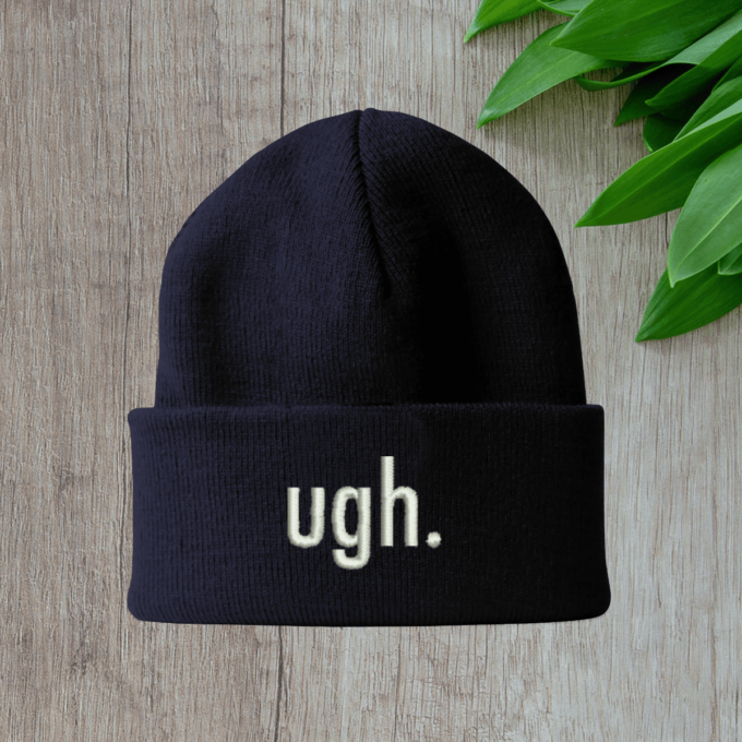 dark-blue-ziemine-kepure-ugh