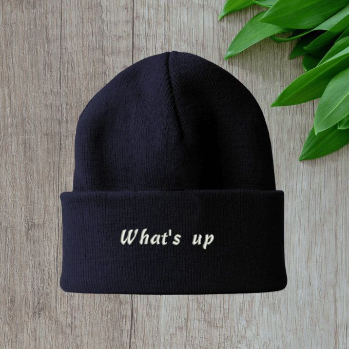 dark-blue-ziemine-kepure-whats-up