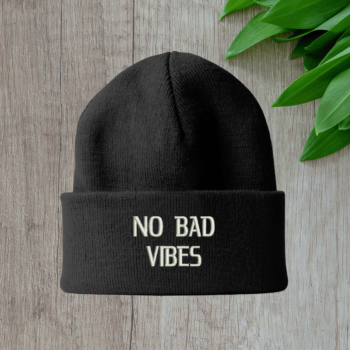 grey-ziemine-kepure-no-bad-vibes