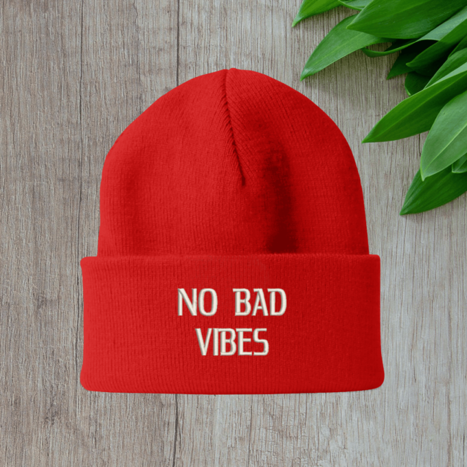 red-ziemine-kepure-no-bad-vibes