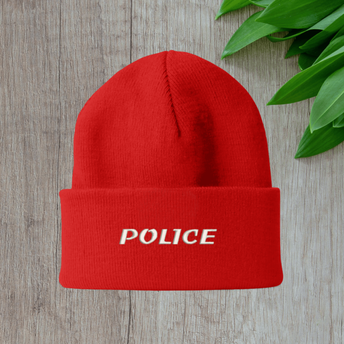 red-ziemine-kepure-police