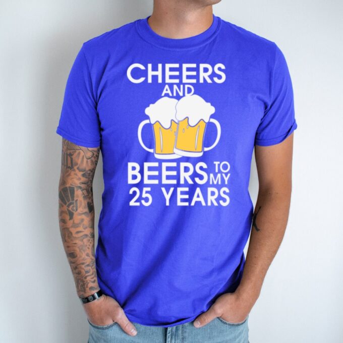 Unisex marškinėliai su spauda „25 Cheer And Beer“ - Image 2