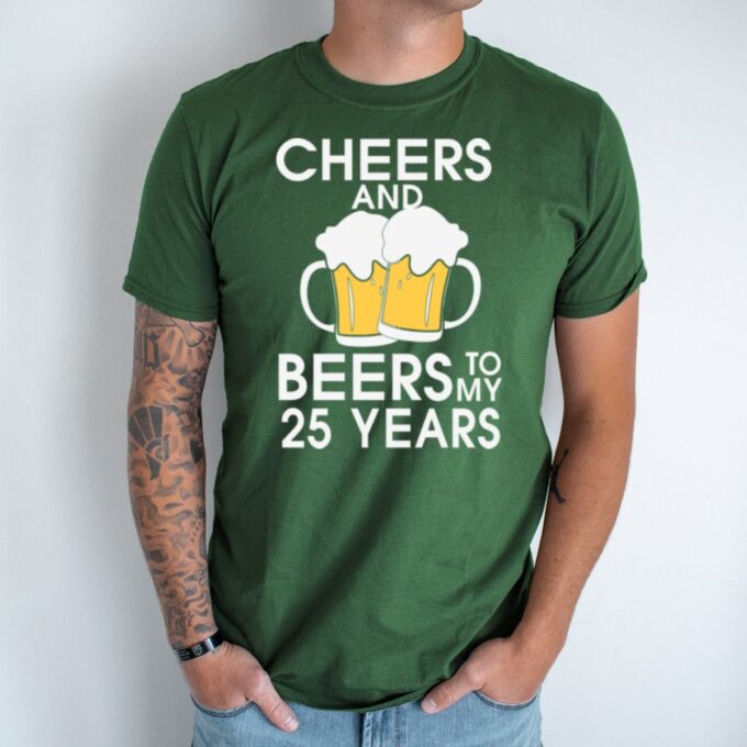 Unisex marškinėliai su spauda „25 Cheer And Beer“ - Image 3