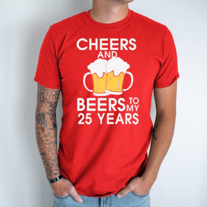 Unisex marškinėliai su spauda „25 Cheer And Beer“ - Image 4