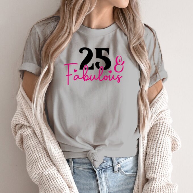 Unisex marškinėliai su spauda „Pasakiškas amžius - 25“ - Image 2