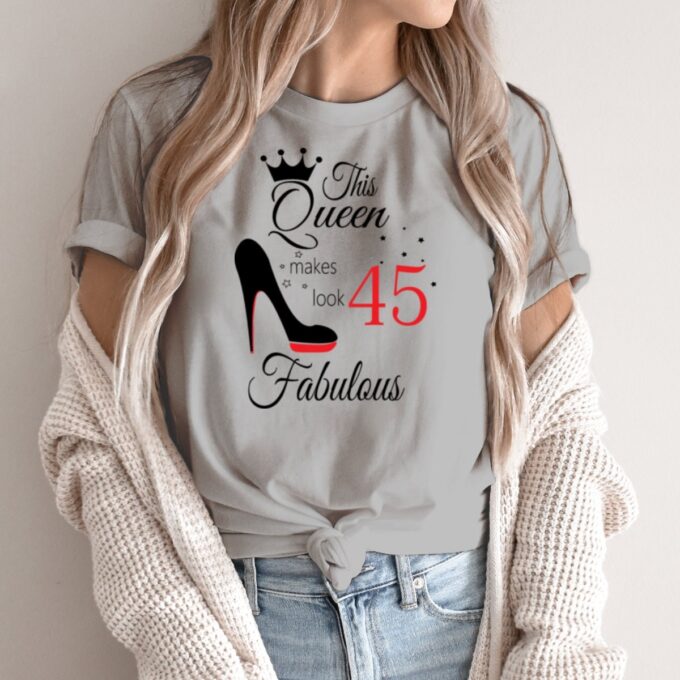 Unisex marškinėliai su spauda „45 metai“ - Image 2