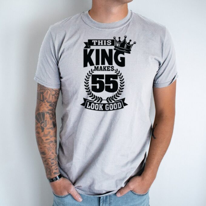 Unisex marškinėliai su spauda „55-metis“ - Image 2