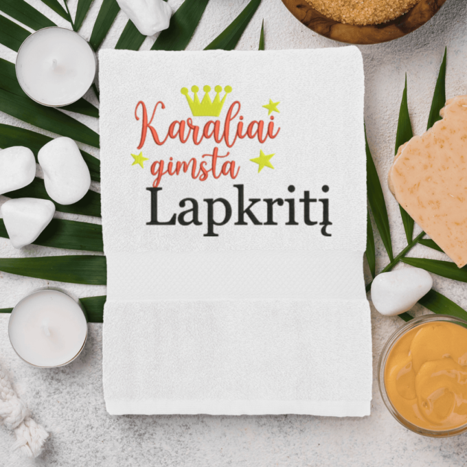 balta-ranksluostis-karaliai-gimsta-lapkriti-2