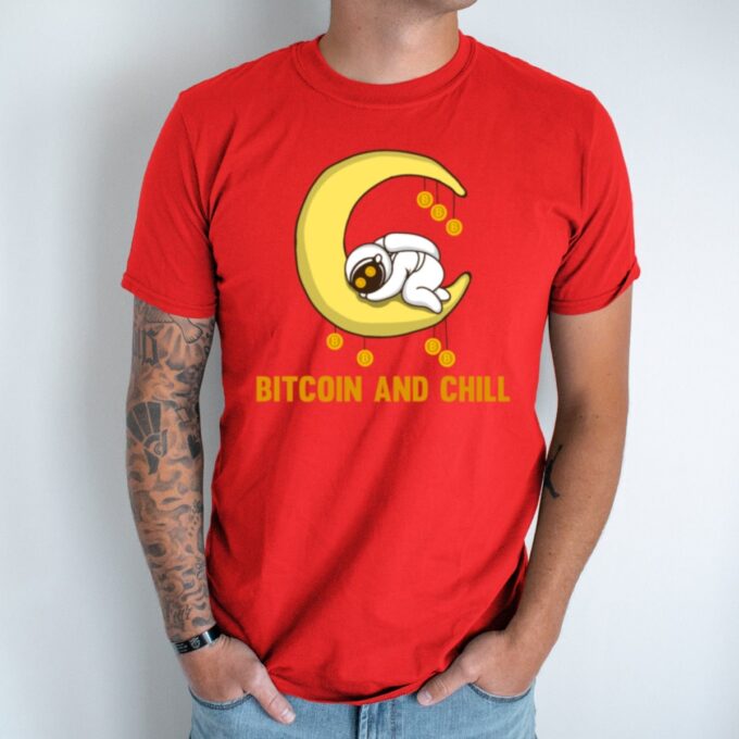 Unisex marškinėliai su spauda „Bitcoin And Chill“ - Image 6