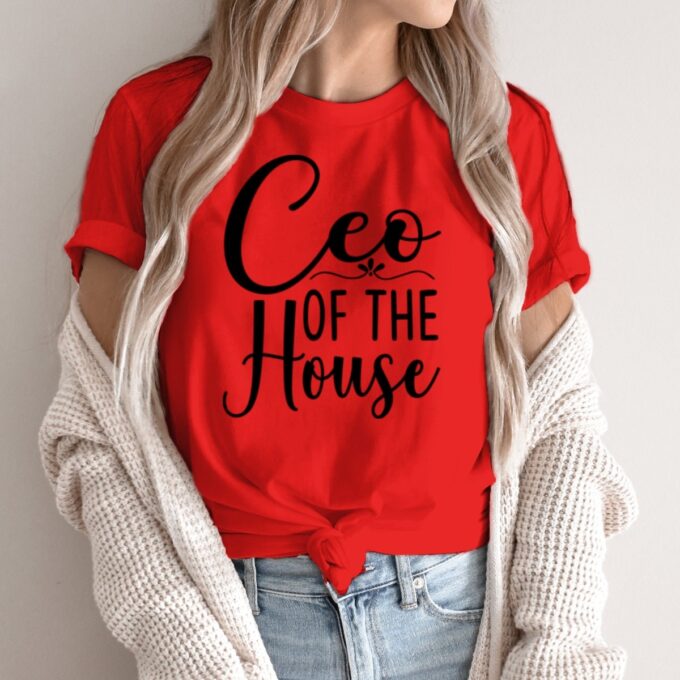 Unisex marškinėliai su spauda „CEO Of The House“ - Image 4