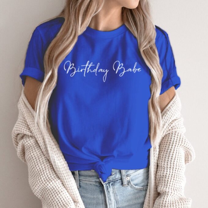 Unisex marškinėliai su spauda „Birthday Babe“ - Image 3