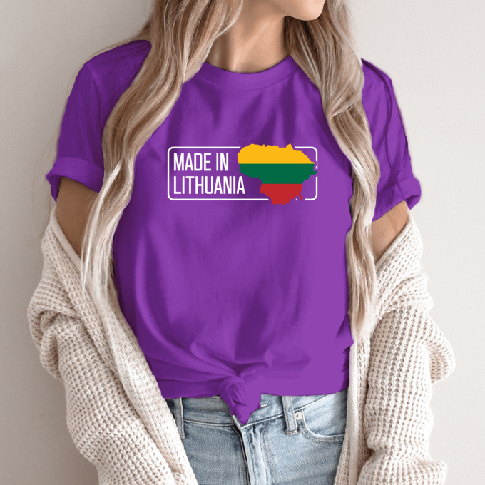 Unisex marškinėliai su spauda „Made in Lithuania“ - Image 11