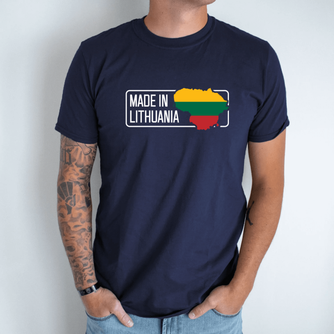 Unisex marškinėliai su spauda „Made in Lithuania“ - Image 6