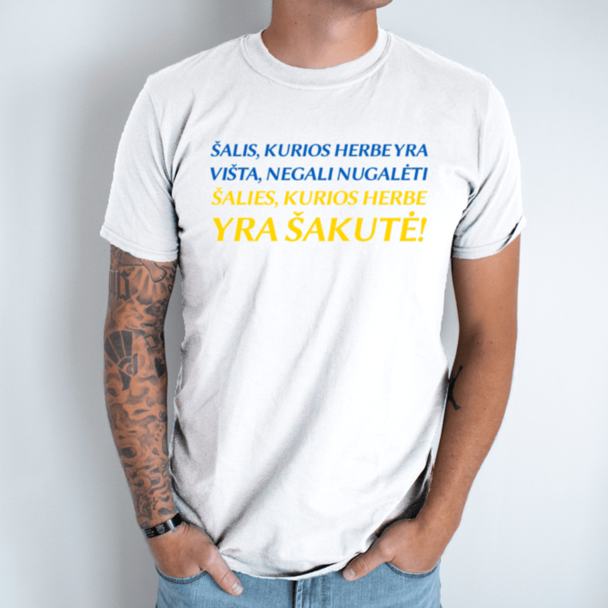 balta-vyriski-marskineliai-sakute
