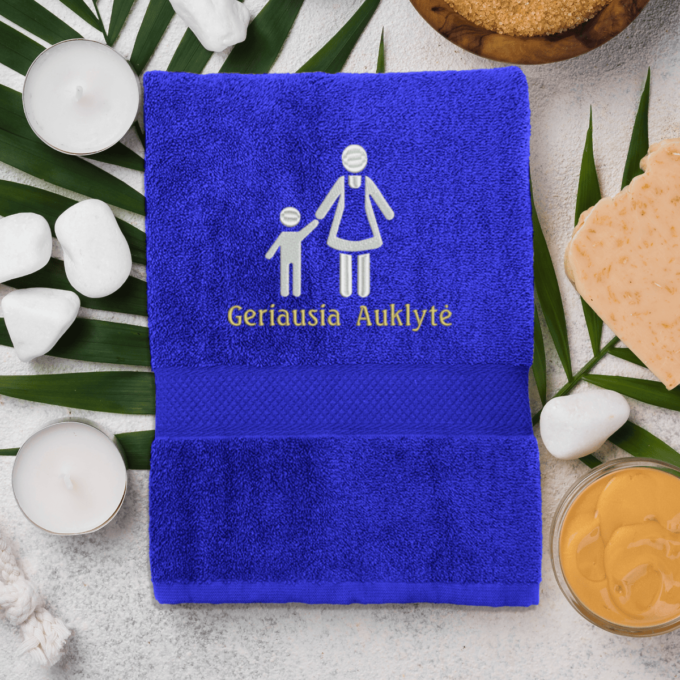 blue-ranksluostis-geriausia-auklyte