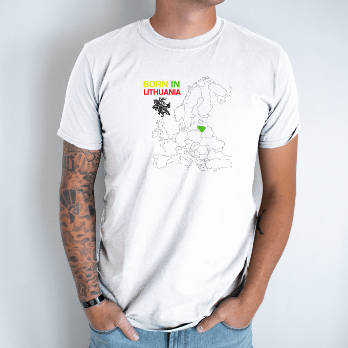 Unisex marškinėliai su spauda „Born In Lithuania“ - Image 2