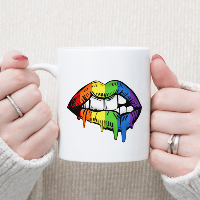 Puodelis „LGBT lūpos“