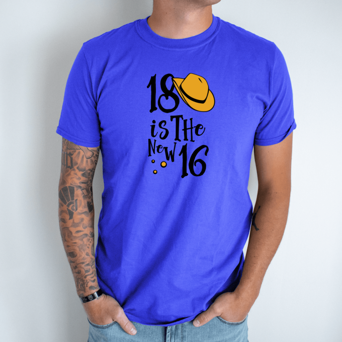 Unisex marškinėliai su spauda „18 is the new 16“ - Image 4