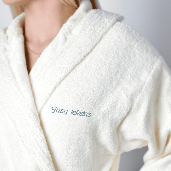 Siuvinėtas unisex chalatas „Jūsų tekstas“ - Image 5
