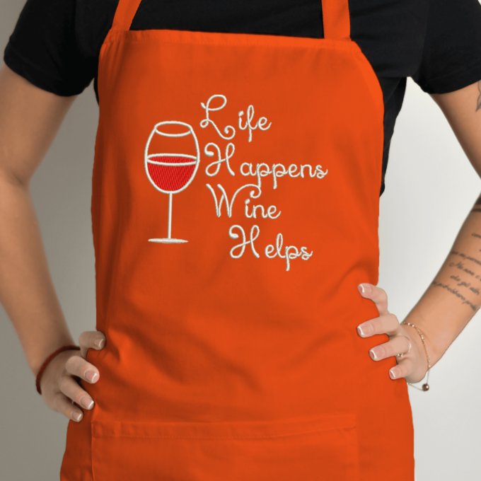 Siuvinėta prijuostė „Wine Helps“ - Image 5