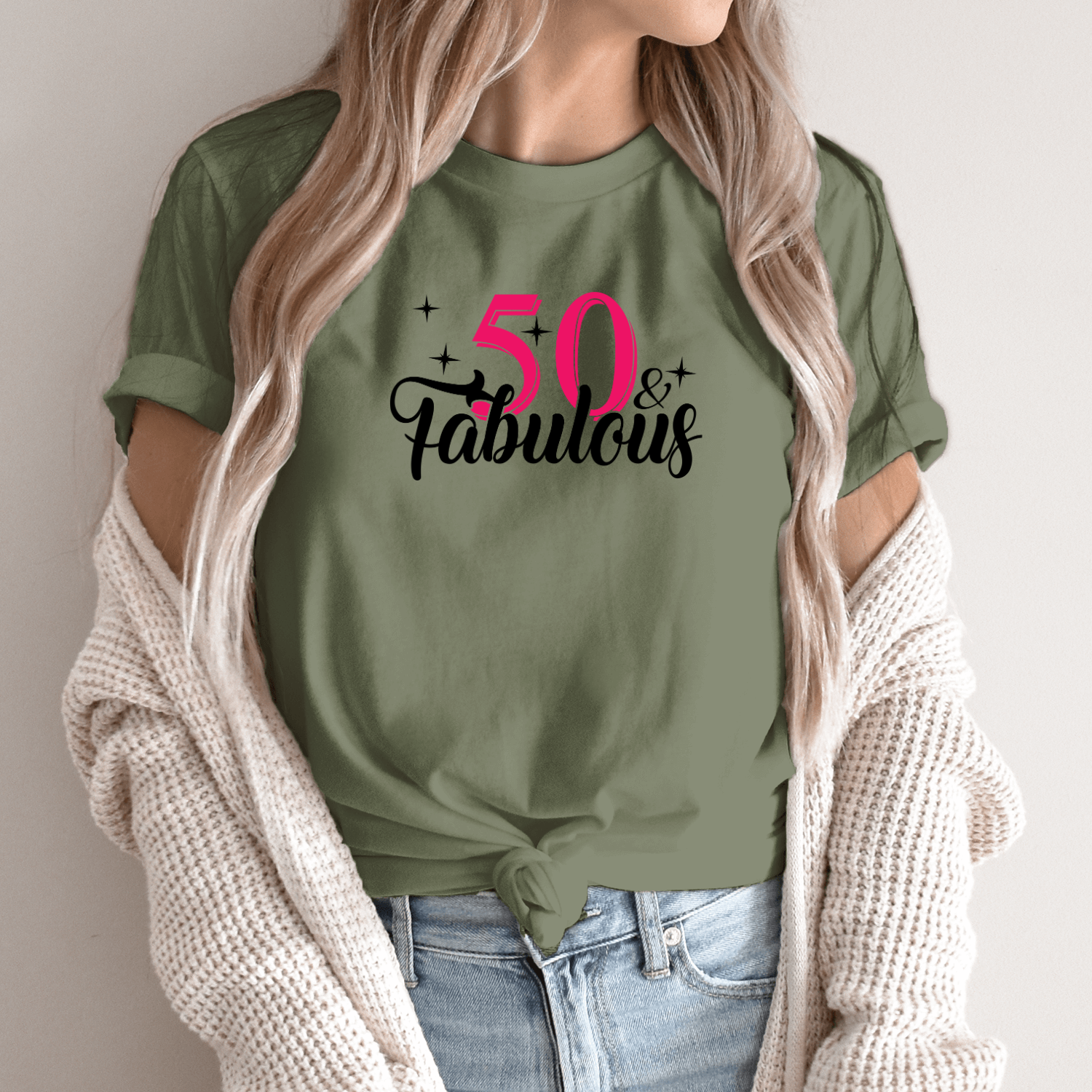 Unisex marškinėliai su spauda „50 and Fabulous“ - Image 2