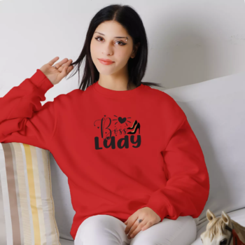 raudona-unisex-dzemperis-su-spauda-boss-lady-2