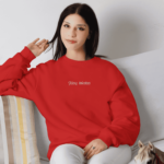 Siuvinėtas unisex džemperis be kapišono „Jūsų tekstas“