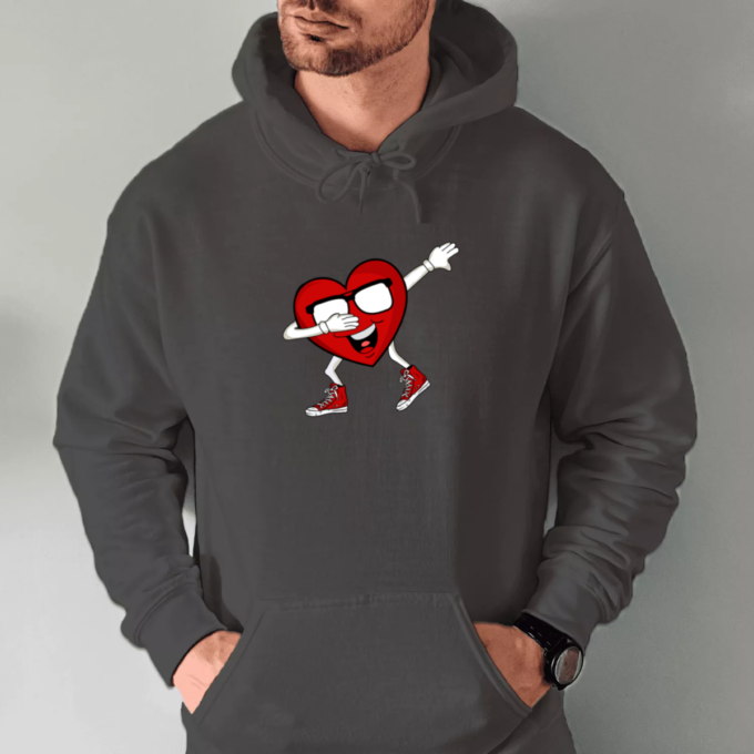 tamsiai-pilka-unisex-dzemperis-su-spauda-dabbing-heart