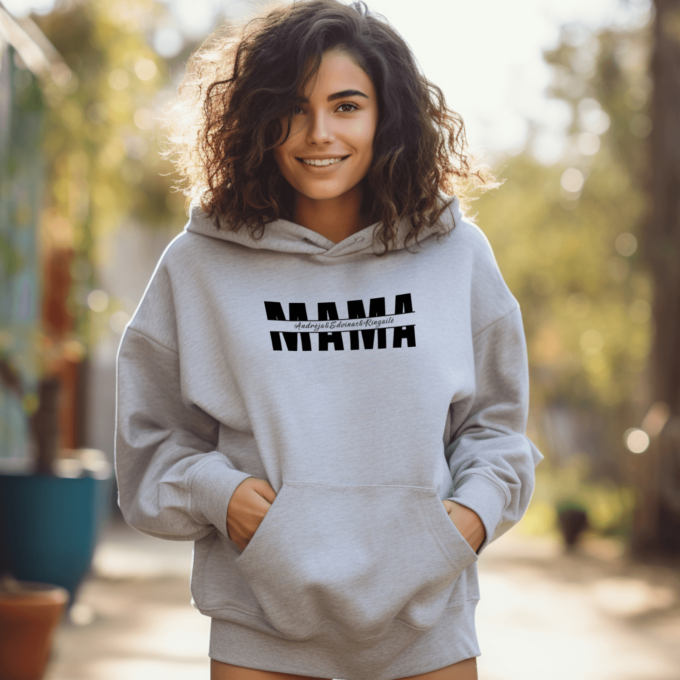 Unisex džemperis su spauda „Mama“ su Jūsų vardais - Image 2