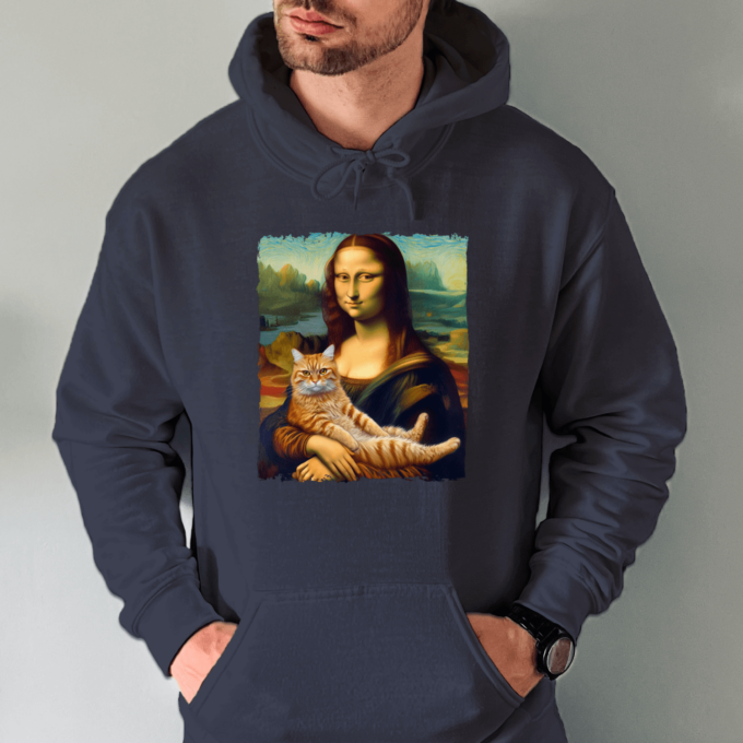 Unisex džemperis su spauda „Mona Liza“ - Image 3