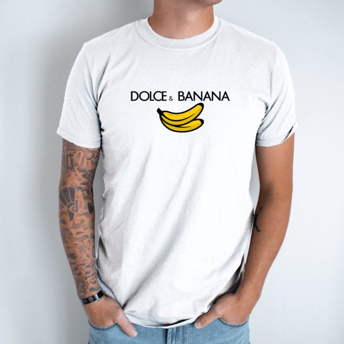 Unisex marškinėliai su spauda „Dolce & Banana“ - Image 5
