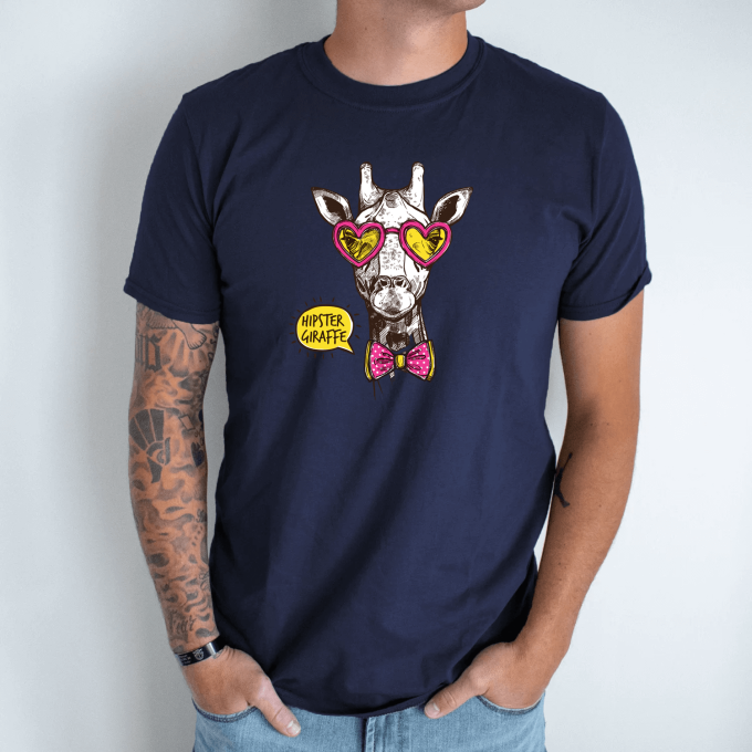 Unisex marškinėliai su spauda „Žirafa hipsteris“ - Image 3