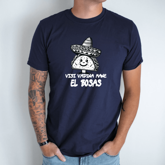 Unisex marškinėliai su spauda „El bosas“ - Image 2