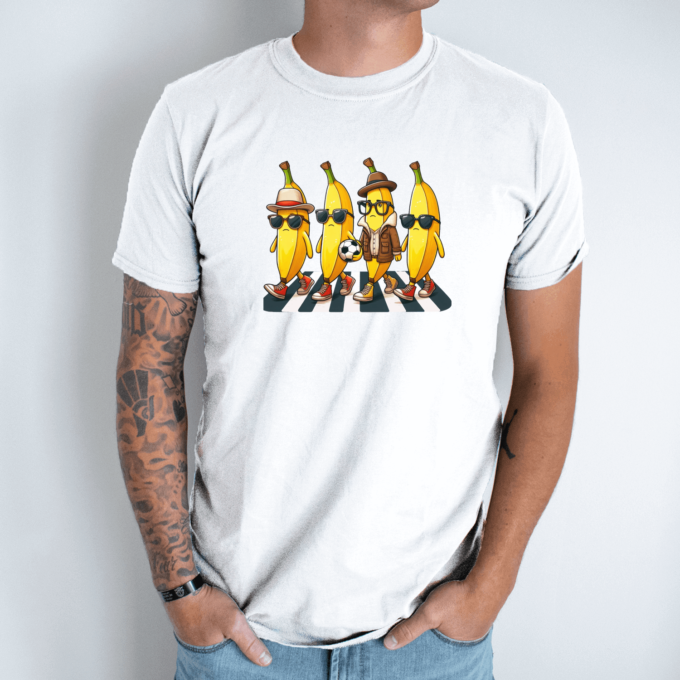 Unisex marškinėliai su spauda „Bananai, futbolo gerbėjai“ - Image 8