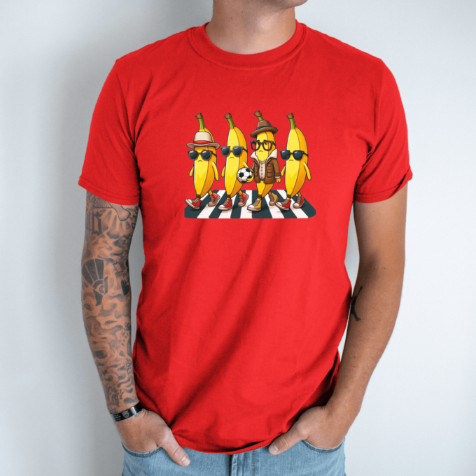 Unisex marškinėliai su spauda „Bananai, futbolo gerbėjai“ - Image 4