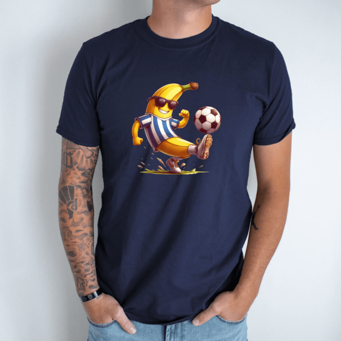 Unisex marškinėliai su spauda „Bananas futbolininkas “ - Image 3