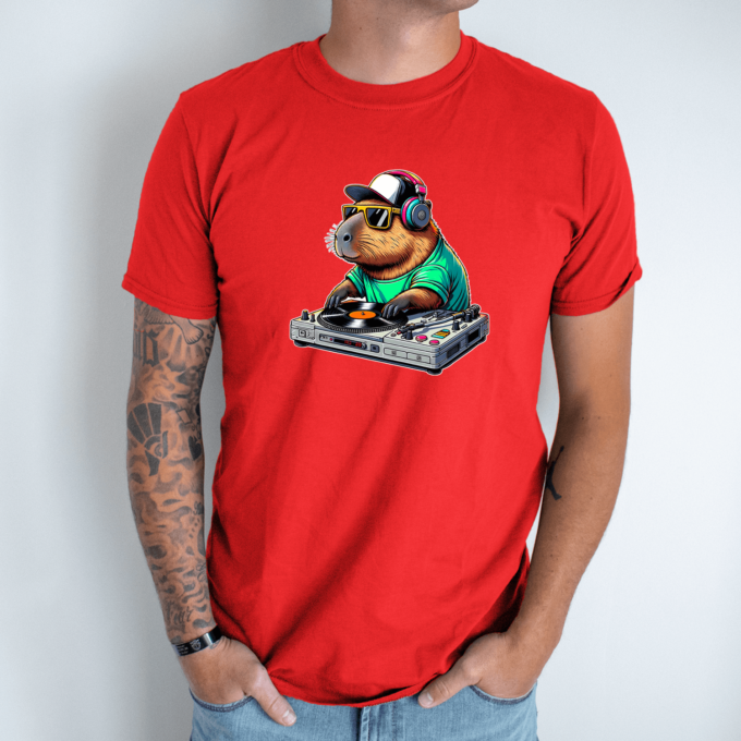 Unisex marškinėliai su spauda „Capybara DJ“ - Image 4