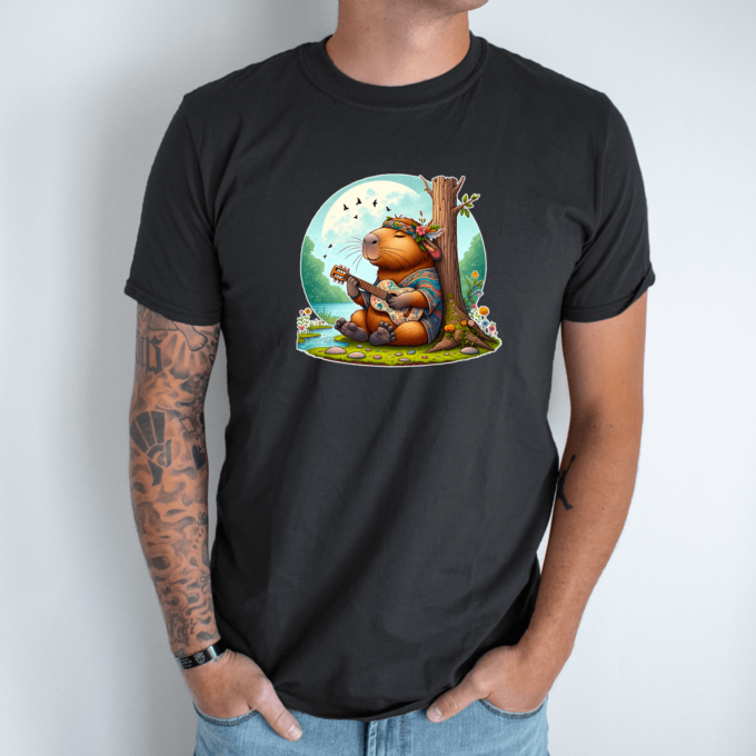 Unisex marškinėliai su spauda „Capybara Hippie“ - Image 7
