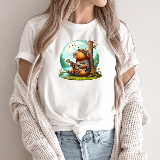 Unisex marškinėliai su spauda „Capybara Hippie“ - Image 12
