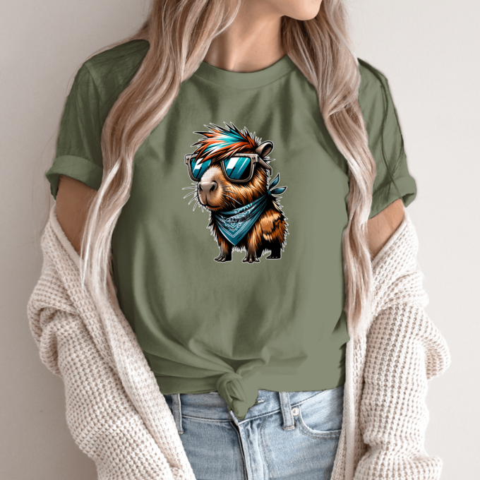 Unisex marškinėliai su spauda „Capybara Pankas“ - Image 12