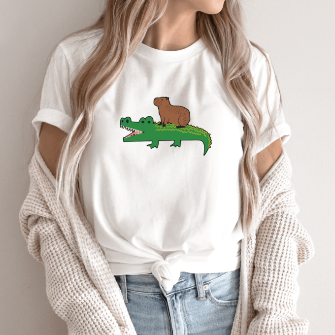 Unisex marškinėliai su spauda „Capybara valdovas“ - Image 9