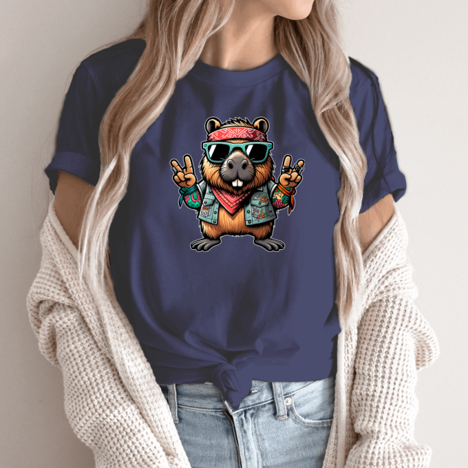 Unisex marškinėliai su spauda „Capybara taika“ - Image 3