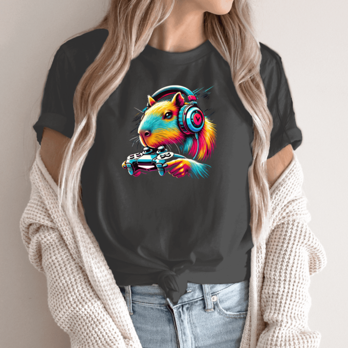 Unisex marškinėliai su spauda „Geimeris Capybara“ - Image 5