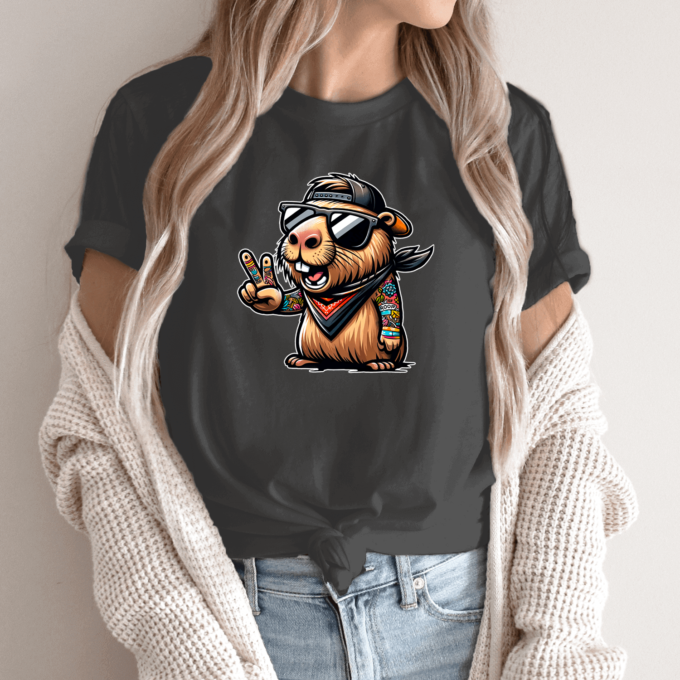 Unisex marškinėliai su spauda „Capybara cool“ - Image 9