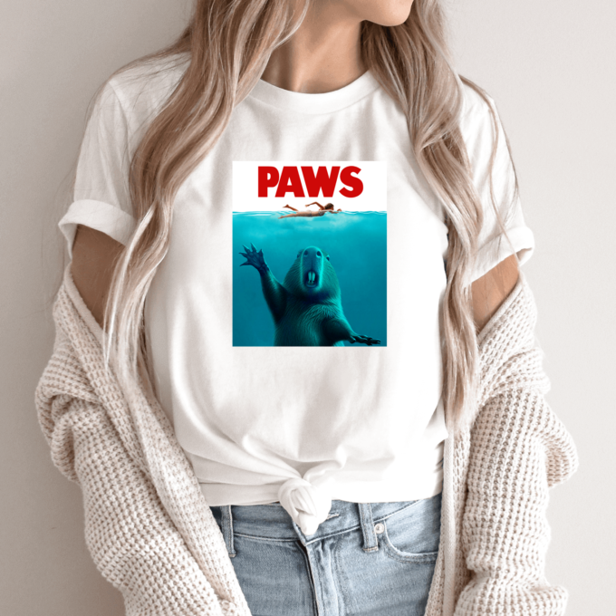 Unisex marškinėliai su spauda „Capybara Paws“ - Image 14