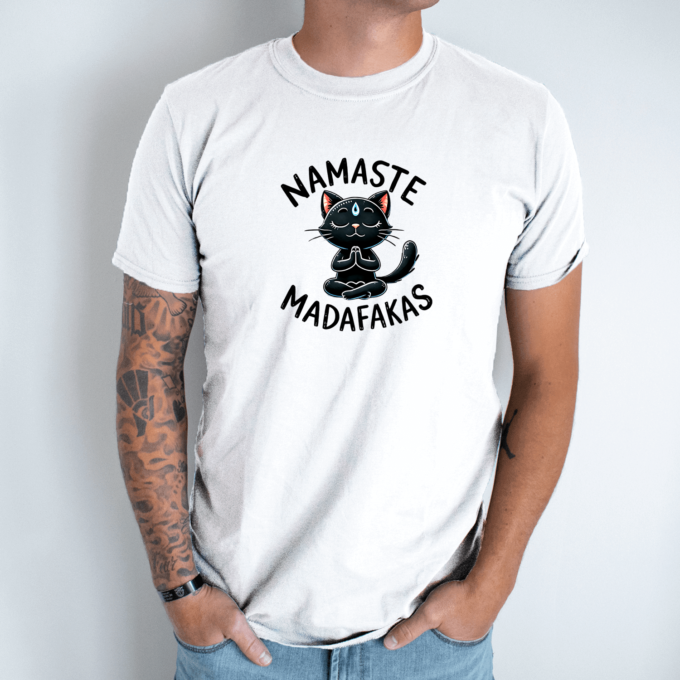 Unisex marškinėliai su spauda „Namaste Madafakas“ - Image 9